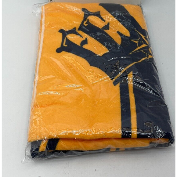 Yellow Beach Towel of King Felix Hernandez Seattle Mariners Giveaways Brand New - Picture 3 of 3